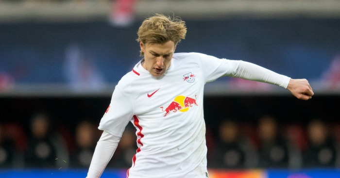 Mục tiêu Emil Forsberg đã ký một hợp đồng mới với RB Leipzig