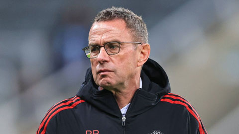 Rangnick thề sẽ xử lý bất kỳ ngôi sao nào gây bất ổn cho MU