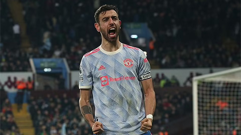 Fernandes trì hoãn đề nghị gia hạn của Man United