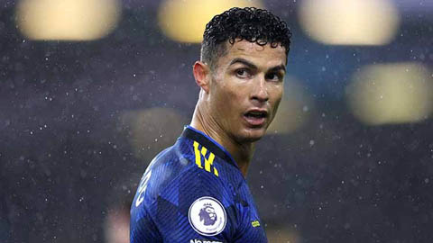 ‘Ten Hag không có lý do để loại Ronaldo khỏi Man United’