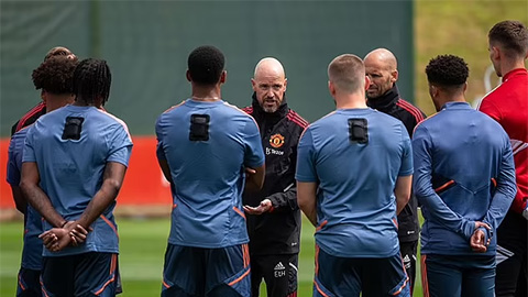 Ten Hag cho các cầu thủ Man United ăn đồ ăn chuẩn ‘5 sao’