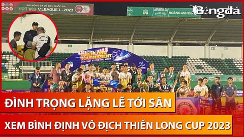 Bình Định vô địch Thiên Long Cup 2023, Đình Trọng được fan Gia Lai xin chụp ảnh trên khán đài