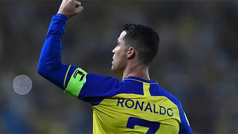 Cristiano Ronaldo nhận lương cao thứ 2 trong lịch sử Premier League
