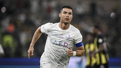 Cristiano Ronaldo chấn thương, Al Nassr ngay lập tức hoãn các trận đấu
