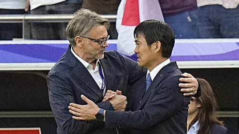 HLV Troussier lần đầu đăng đàn sau Asian Cup, không nói về ĐT Việt Nam