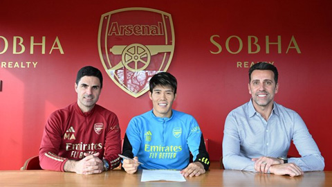 Arsenal ký hợp đồng mới với Tomiyasu